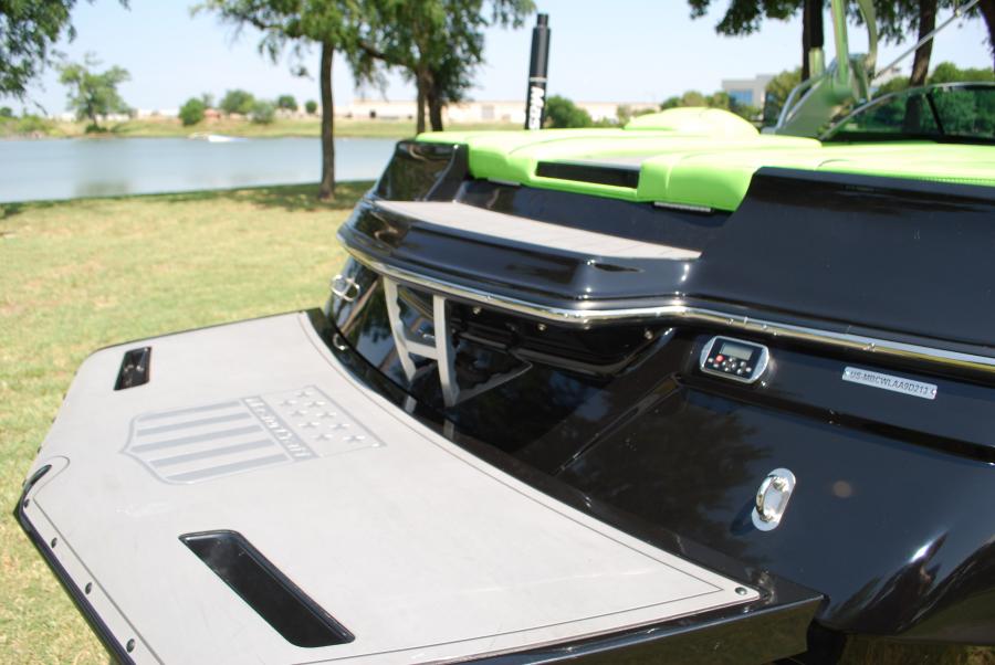 2013 MasterCraft X-Star Transom, Swim Platform